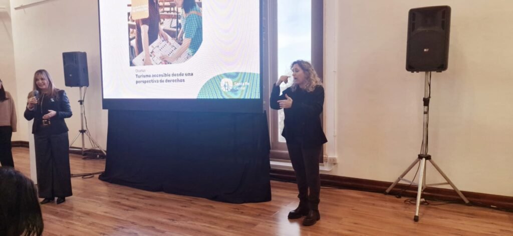 e0ae1551-b999-406e-b424-9175ca742c6b-1_all_24082