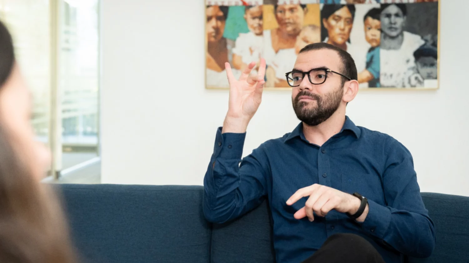 La limitación está en la sociedad”: el testimonio de una persona sorda sobre las barreras actuales